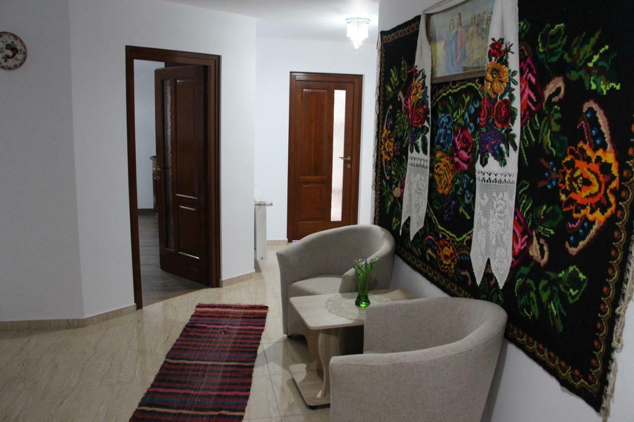 Casa Ivascu Moisei Exterior foto
